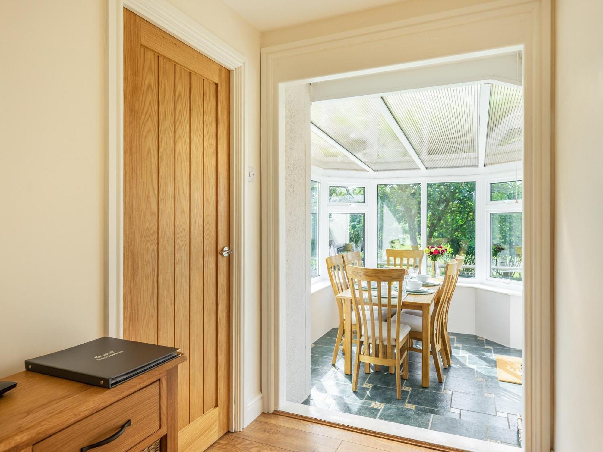 Meadowcroft Villa Bettws Disserth ภายนอก รูปภาพ