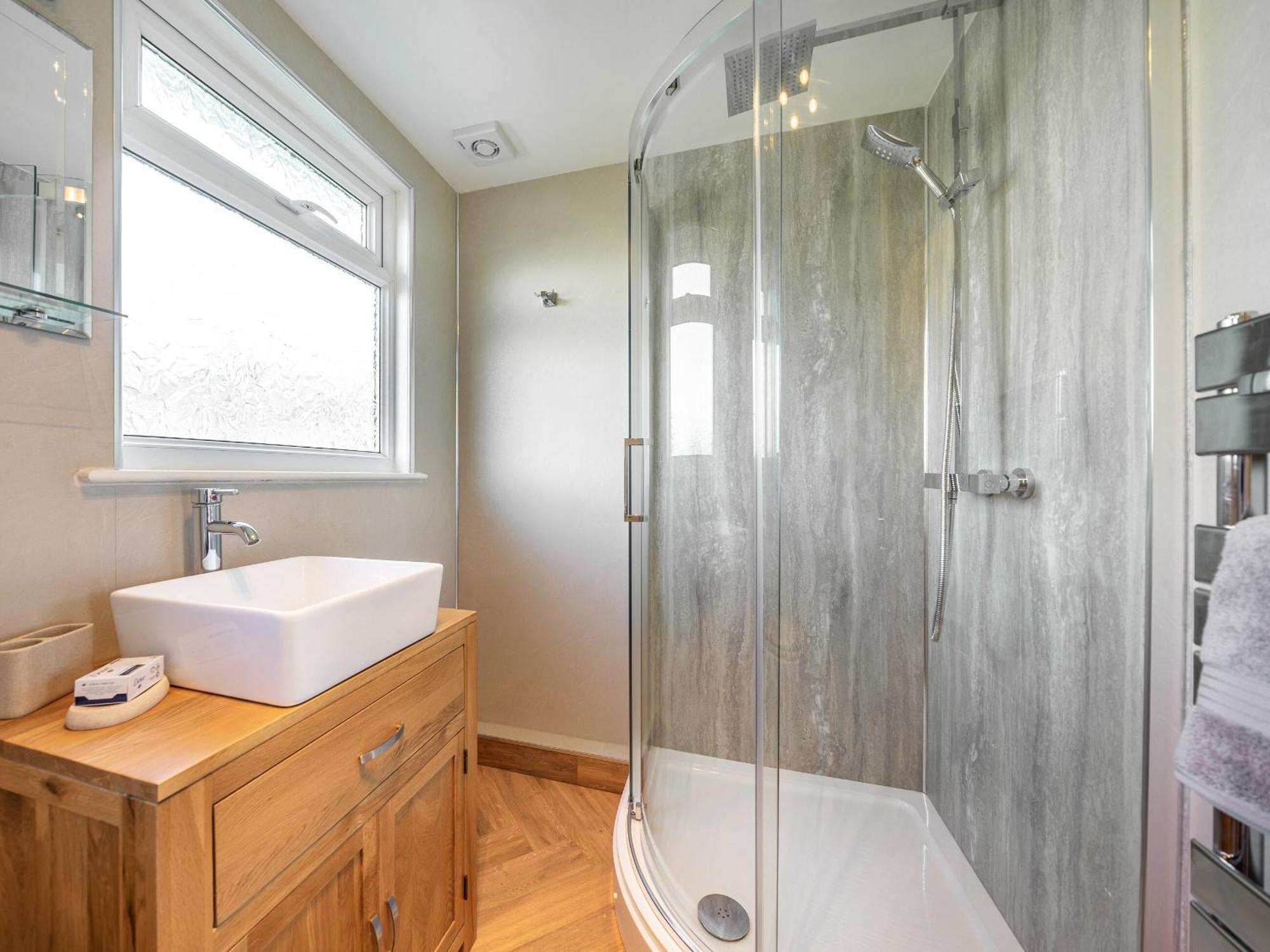 Meadowcroft Villa Bettws Disserth ภายนอก รูปภาพ